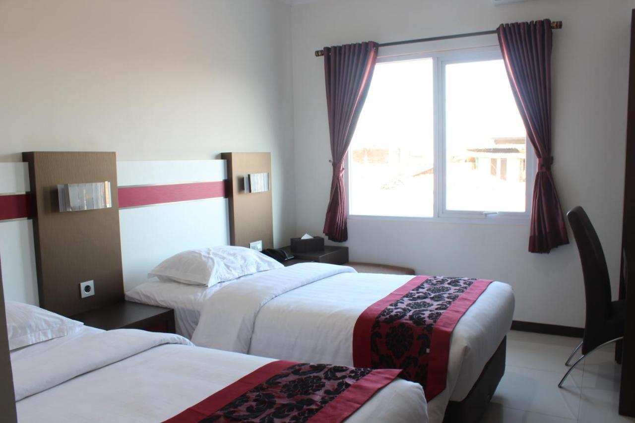 Idea'S Hotel Jalan Ibrahim Aji Бандунг Екстер'єр фото