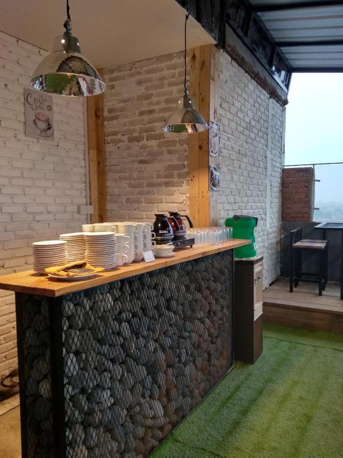 Idea'S Hotel Jalan Ibrahim Aji Бандунг Екстер'єр фото