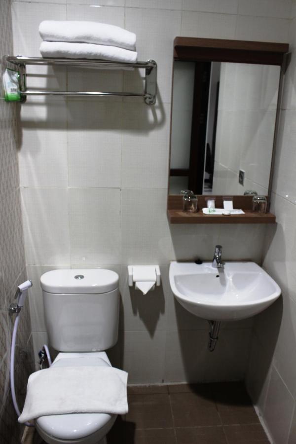 Idea'S Hotel Jalan Ibrahim Aji Бандунг Екстер'єр фото
